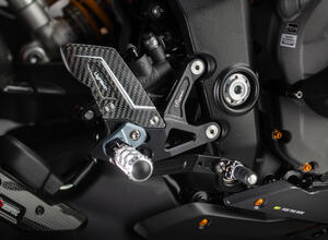 R Version Rear Sets for Triumph <p>Nero</p>