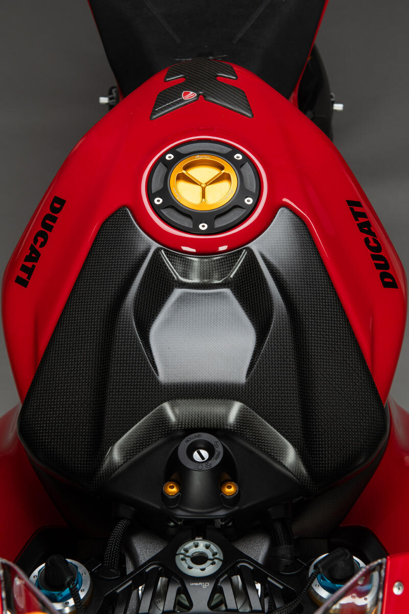 Carbon Tank Cover - Matt for Ducati NeroA1