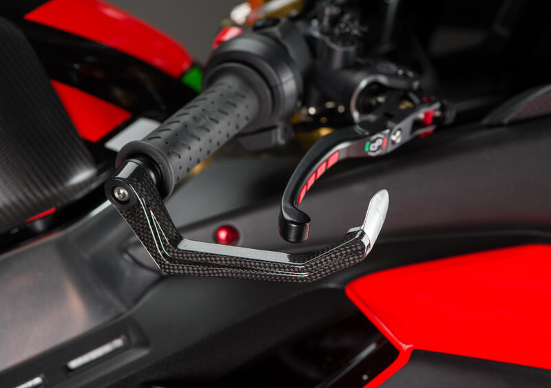 Clutch Lever  Guard - Carbon - Wheelbase L=132 Mm Argento