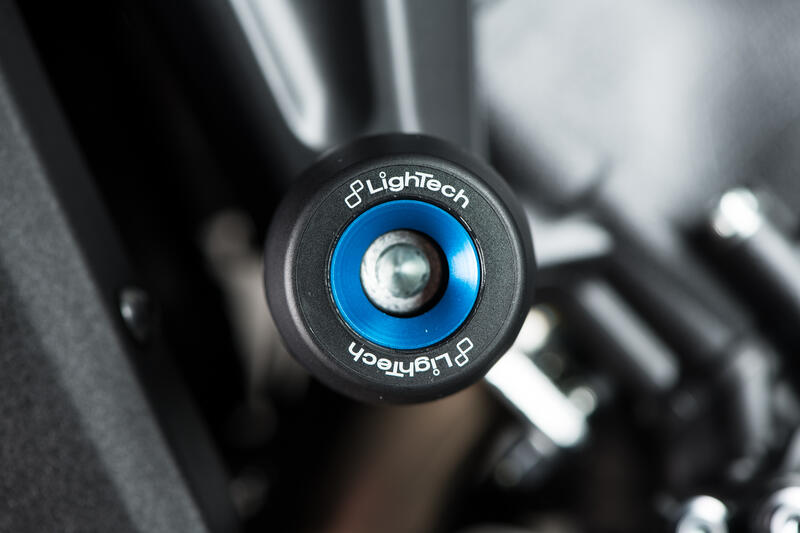 Shock-Absorbing Frame Sliders Kit for Yamaha Nero